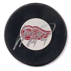  Tomas Tatar Signed Detroit Red Wings Puck Coa Sports 