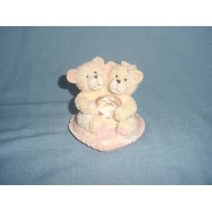  Bears holding Pink Heart Figure 