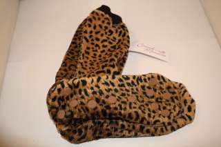 Leopard print slipper socks w non slip tread one size  