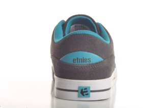 These shoes are womens Etnies Izzy, in the US size 7.