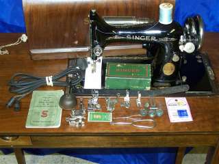 SINGER 99 SEWING MACHINE BENTWOOD CASE KEY TABLE ATTACHMENTS KNEE BAR 