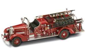 Yat Mi ng 1/24 1938 Ahrens Fox VC Fire Engine   Red  