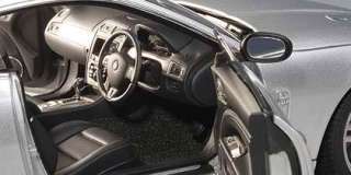 Jaguar XKR Coupe Liquid Silver 118 Scale Diecast Autoart 73633 