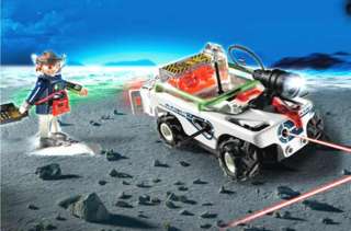 PLAYMOBIL® 5151 Explorer with Flash Cannon and Infra Red Remote 