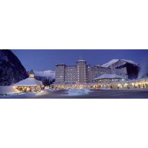  Hotel Lit Up at Dusk, Fairmont Chateau, Lake Louise, Banff 