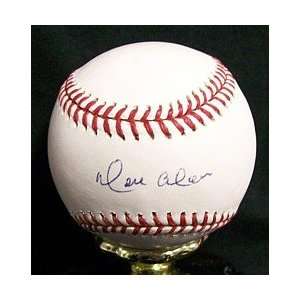  Moises Alou Autographed Baseball   Autographed Baseballs 