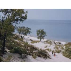  Indiana Dunes State Park Provides a Playground on Lake 