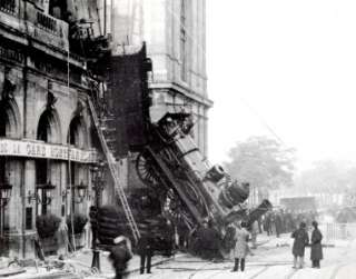   MONTPARNASSE, PARIS, FRANCE STEAM TRAIN WRECK PHOTO 1895 DISASTER