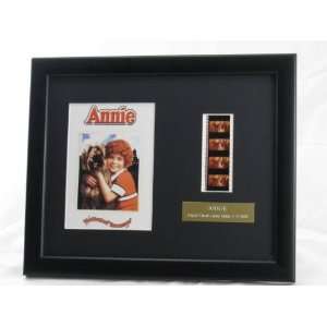 Orphan Annie   The Movie   Limited Edition Film Cells Plaque   11.25 