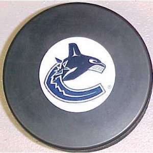  Vancouver Canucks NHL Team Logo Autograph Hockey Puck 