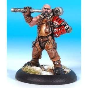    Warmachine Khadoran Mechanik Chief/Assistant Toys & Games