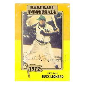  Buck Leonard Autograph/Signed 1972 Baseball Immortals 