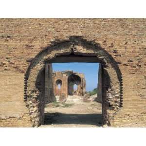View of a Ruined Building Through an Arch, Roccelletta Di Borgia 