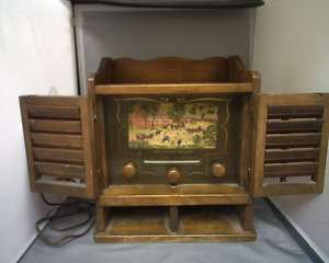 VINTAGE SPICE CHEST RADIO FROM THE 1950S MODEL 484 (10666SR)  