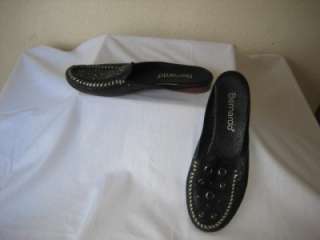 Bernardo Black Mule Clog Slides Shoes Size 8 M  