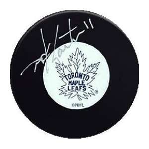  Mike Gartner autographed Hockey Puck (Toronto Maple Leafs 