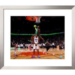  Nate Robinson 2008 09 with Slam Dunk Contest Trophy Framed 