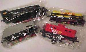 SHELL OIL CO. SET OF 4 COLLECTIBLE TRAINS 8835C  