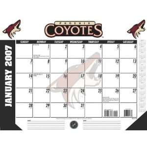  Phoenix Coyotes 22x17 Desk Calendar 2007 Sports 