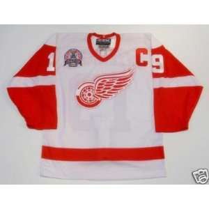  STEVE YZERMAN Red Wings CCM Authentic Jersey 2002 CUP 