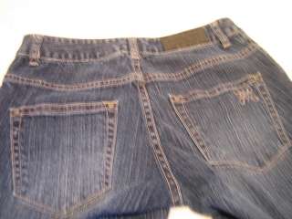 description this auction is for a new pair of jeans without tags