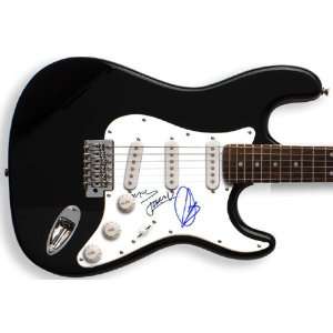  Maroon 5 Autographed Signed Guitar & Proof UACC RD COA 