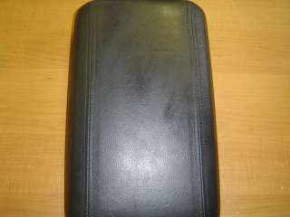 04 06 Pontiac GTO 5.7L 6.0L LS1 LS2 OEM Black Leather Center Console 