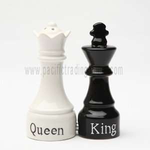   Magnetic King And Queen Chess Salt And Pepper Shakers 