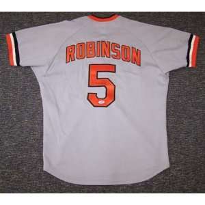  Signed Brooks Robinson Jersey   Authentic 