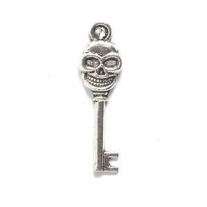  Shipwreck Beads Zinc Alloy Skeleton Key with Skull, 9 by 