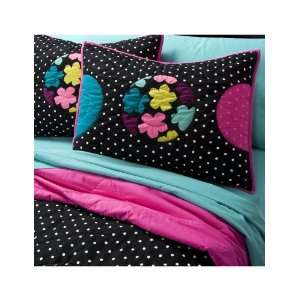  Xhilaration® Dot Quilt   Black (Twin)