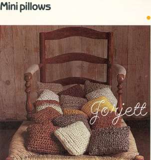 Mini Pillows crochet patterns & fabric crochet tips  