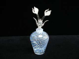 VINTAGE ELEGANT GLASS CRYSTAL PERFUME SCENT BOTTLE W/ FLOWER STOPPER 