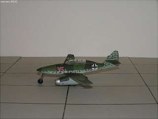 Dragon Luftwaffe Me 262B 1a Red 35, III./EJG 2 50243  