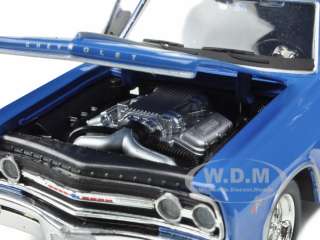  CHEVROLET MALIBU SS BLUE 132 DIECAST MODEL CAR by SIGNATURE MODELS 