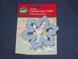   Comfort Grip Snowflake Cookie Cutter Snow Flake NWT New HTF  