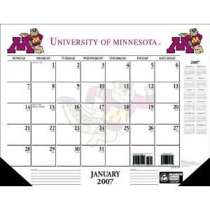 University of Minnesota Duluth Bulldogs NCAA 2007 Office Desk Calendar 