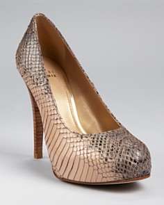 Stuart Weitzman Pumps   Rowin