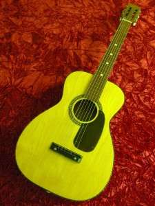   Vintage 1970 Model 319 Acoustic Guitar 3/4 travel Size USA MADE  
