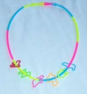   Color Glow in the Dark Rubber Band Crazy Bandz Silly Necklace *  
