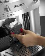 DeLonghi ESAM 3000 B Kaffeevollautomat  Küche & Haushalt
