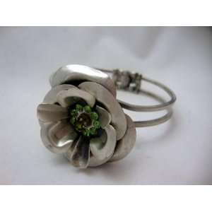  Silver Metal Flower with Green Crystals Bracelet 