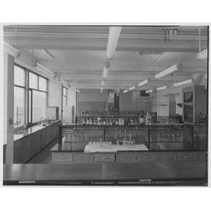  Photo John Thompson Dorrance Laboratory, M.I.T., Cambridge 