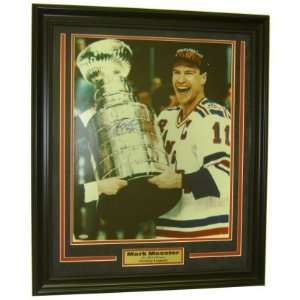 Mark Messier w/Stanley Cup Signed Framed 16x20