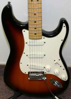 93 Fender Stratocaster Electric Guitar 82208 1  