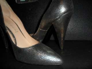   SIZE 10 SILVER WOMANS NEW LAST PAIR WINTER SHOES BROKEN MIRROR EFFECT