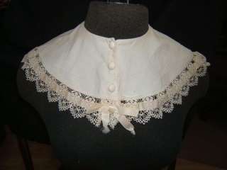 Vintage Antique SCHIFFLI LACE COLLAR pretty lace & buttons  