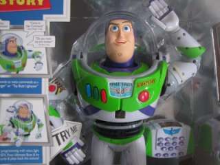 Disney Pixar Ultimate Buzz Lightyear Giant Robot 16  