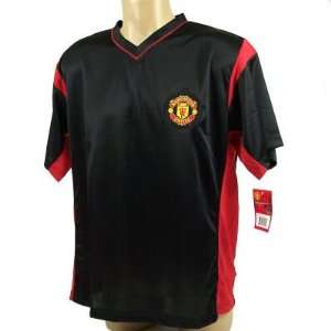  MANCHESTER UNITED OFFICIAL LOGO SOCCER JERSEY Sports 