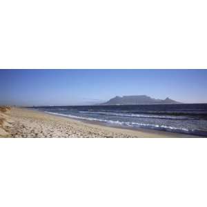  Sea with Table Mountain in the Background, Bloubergstrand 